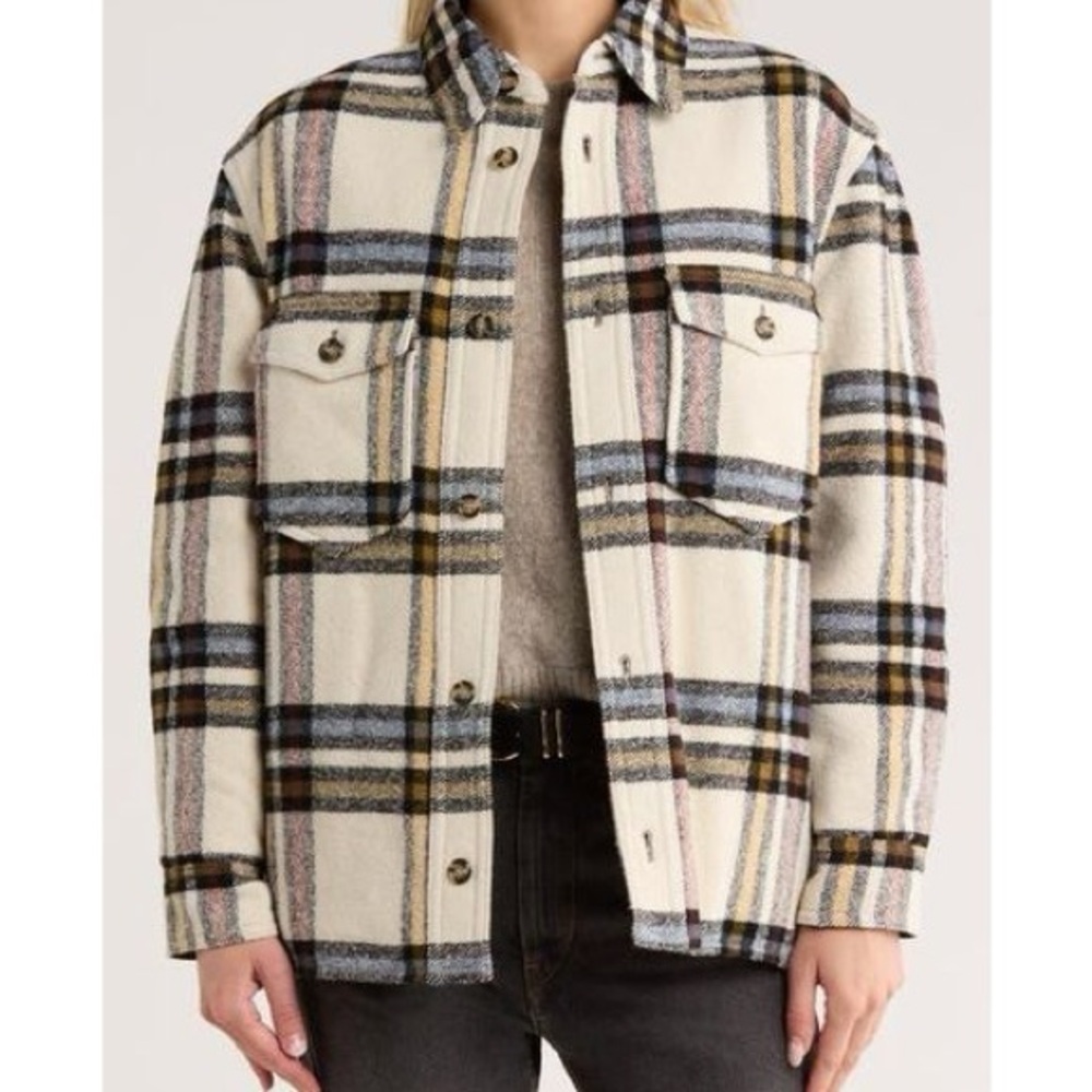 Stylish Plaid Shirt Jacket in Cream and Black - Picture 3 of 4